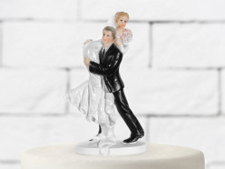 Figura Bolo Casamento Noivo a Carregar a Noiva 15cm