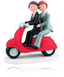 Figura Bolo Casamento Noivos na Vespa 18cm
