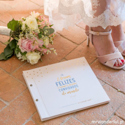 Livro de Assinaturas de um Casamento Genial Mr. Wonderful