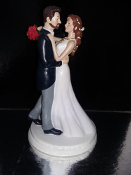 Noivos Abraçados 21cm Modelo 2