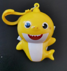 Porta Chaves Baby Shark com Doces